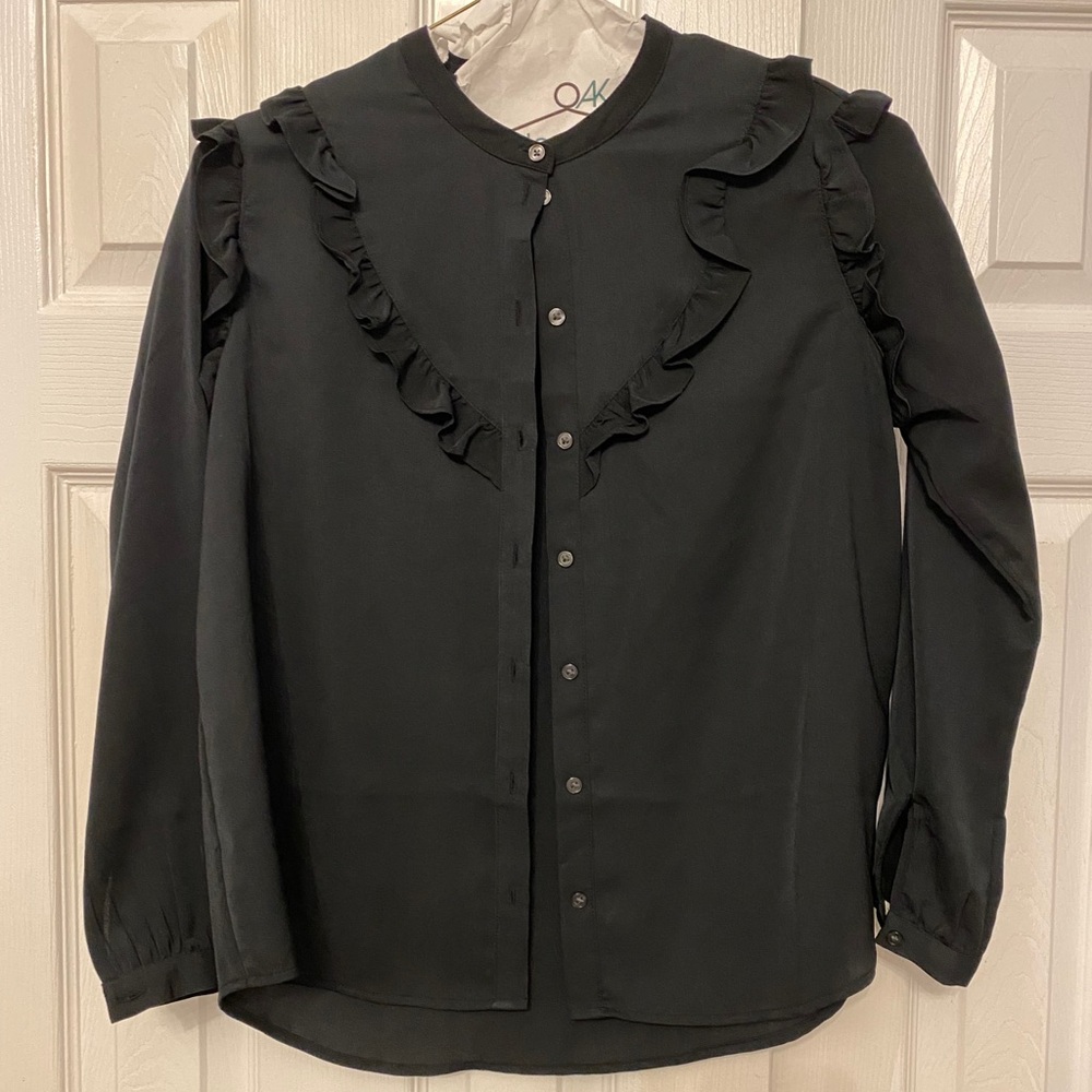 Levi’s Ruffle Button Up Shirt NWT